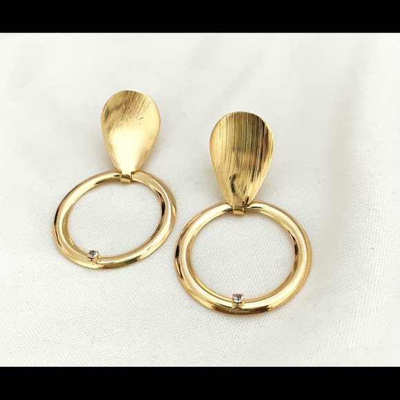 Open Circle Dangle Earrings - Picture 4 of 9